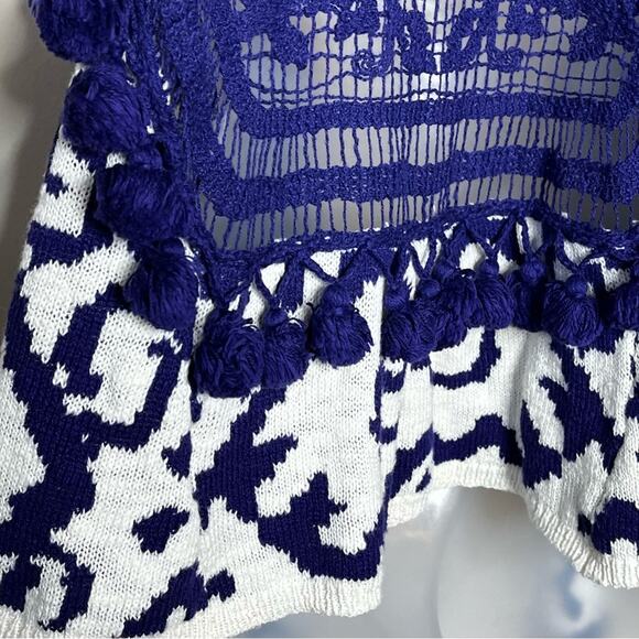 ANTHROPOLOGIE Moth Turson Netted navy white crochet pom pom sweater vest S/XS - Picture 4 of 7